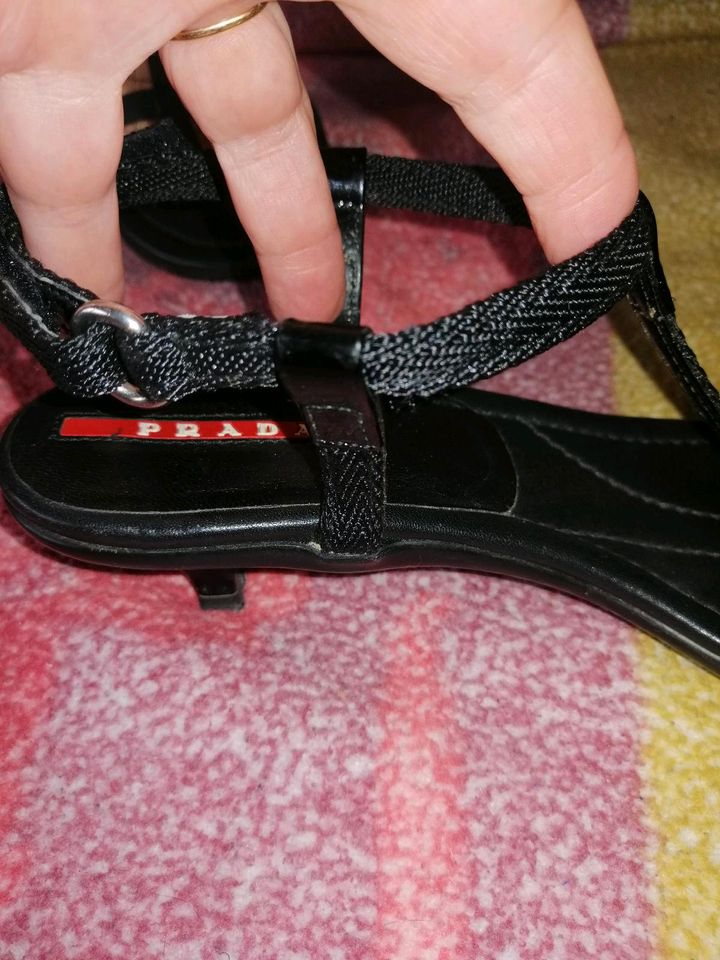 Original Prada Sandalen Heels Lack edel Luxus Designer in Pfronten