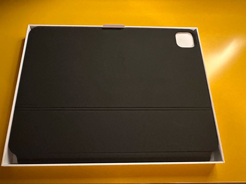 Apple Magic Keyboard für  iPad 11“ in Hamburg