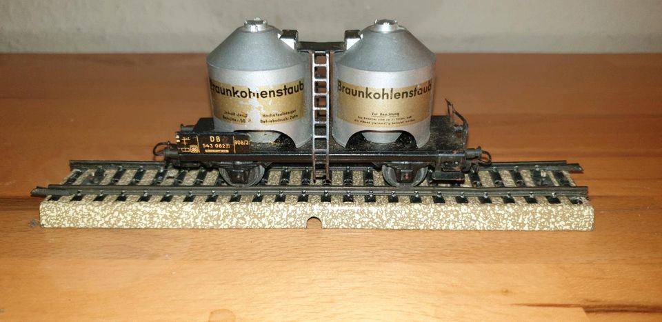 Märklin H0, 2 Waggons: Braunkohlenstaub und Kühlwagen, gebraucht in Erzhausen