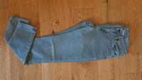 Olivgrün Skinny Jeans 36 Niedersachsen - Hankensbüttel Vorschau