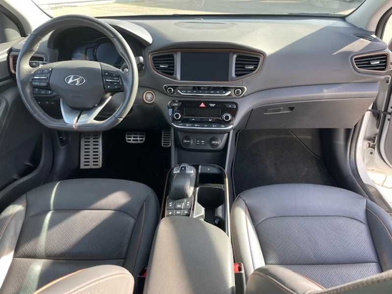 Hyundai IONIQ 28kWh Premium mit Sitzpaket + WR in Landsberg (Lech)