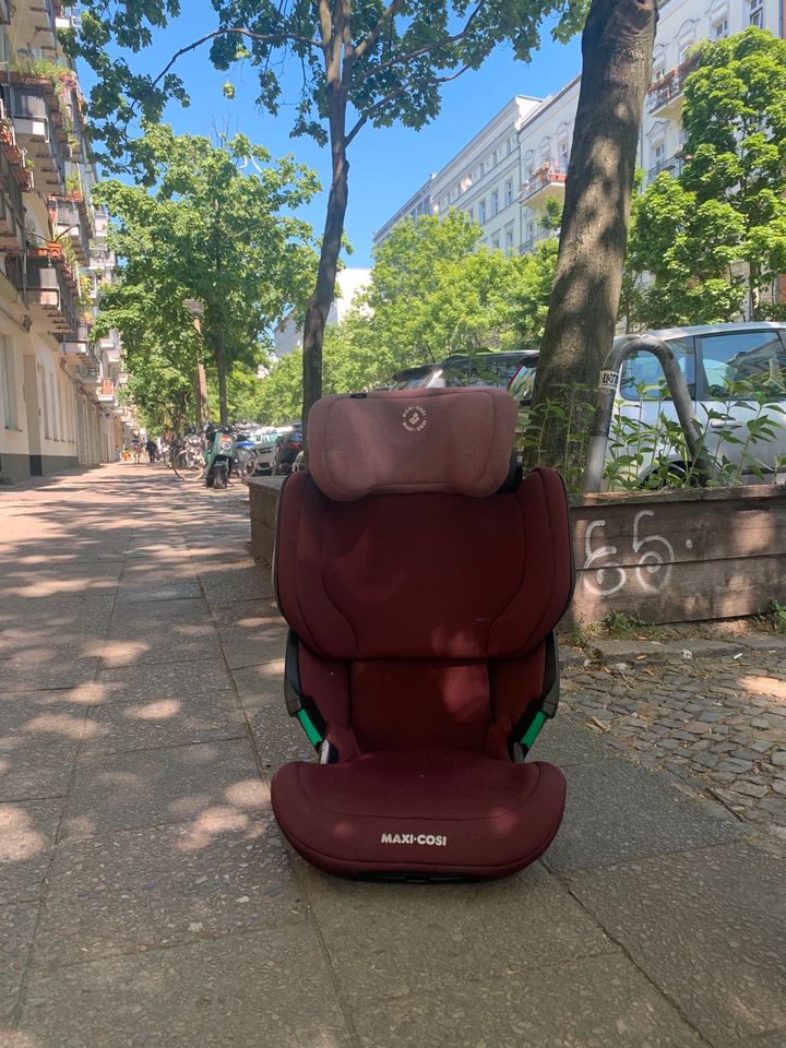 MAXI COSI Kindersitz Kore Pro i-Size in Berlin