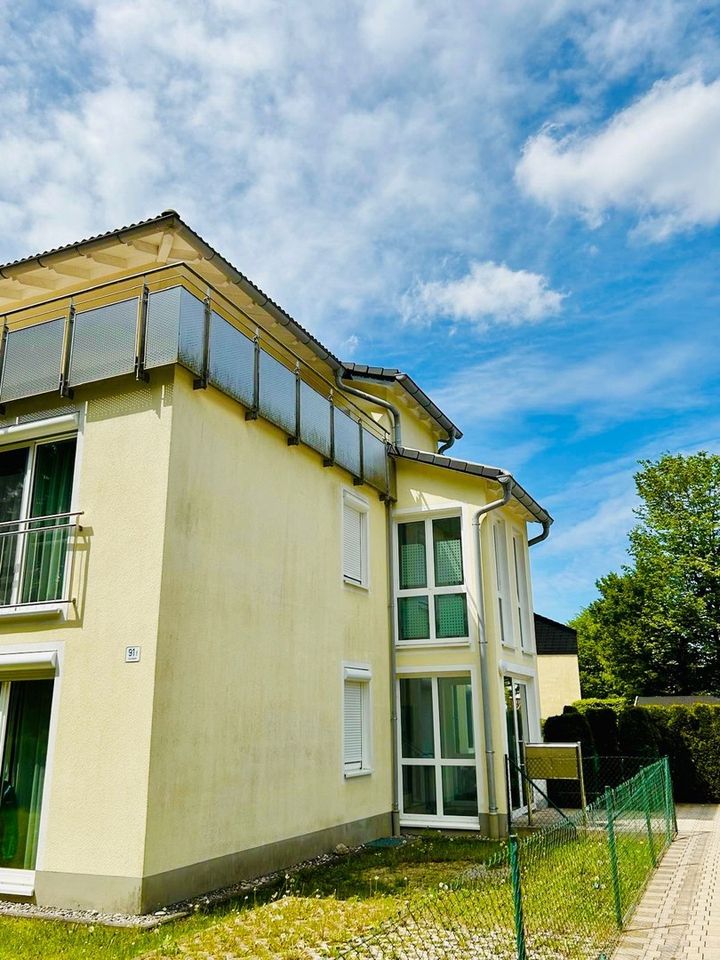 Lichtdurchflutete Wohnung in den Isar-Stadtvillen mit schönem Garten, ruhig & direkt an der Isar in Geretsried