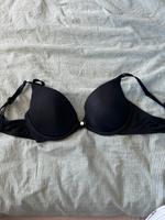 Schwarzer Hunkemöller BH, Größe 75 B Sachsen - Meerane Vorschau