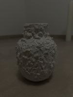 Vase in Betonoptik in weiß Bayern - Erlenbach am Main  Vorschau