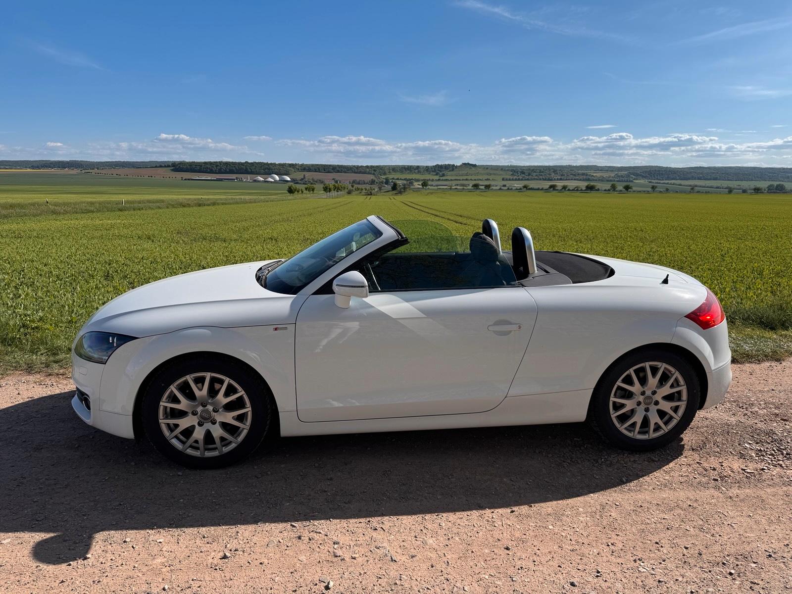 Abbildung des Autos Audi TT Roadster&#x2F;Ca…