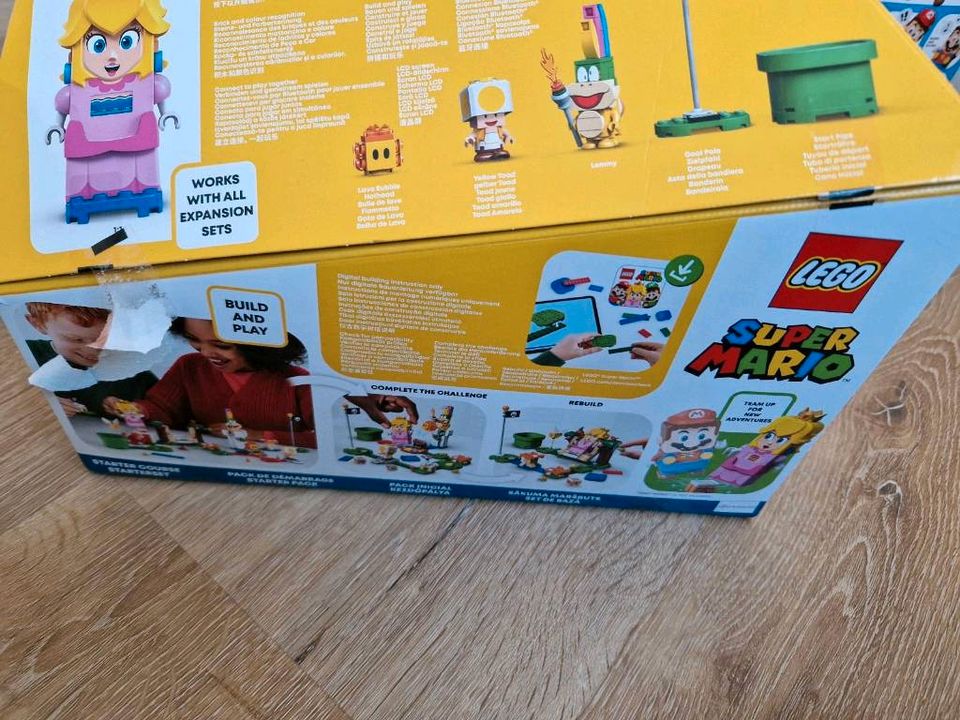 Lego Super Mario großes Set in Oldenburg
