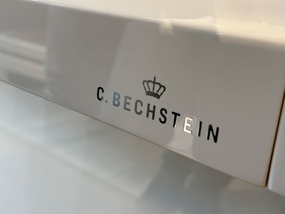 C. Bechstein Klavier, Modell Millenium 116 K, weiß in Tübingen