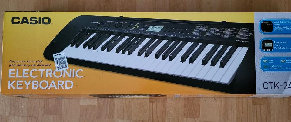 Electronic Keyboard Casio CTK-240 in OVP in Caputh