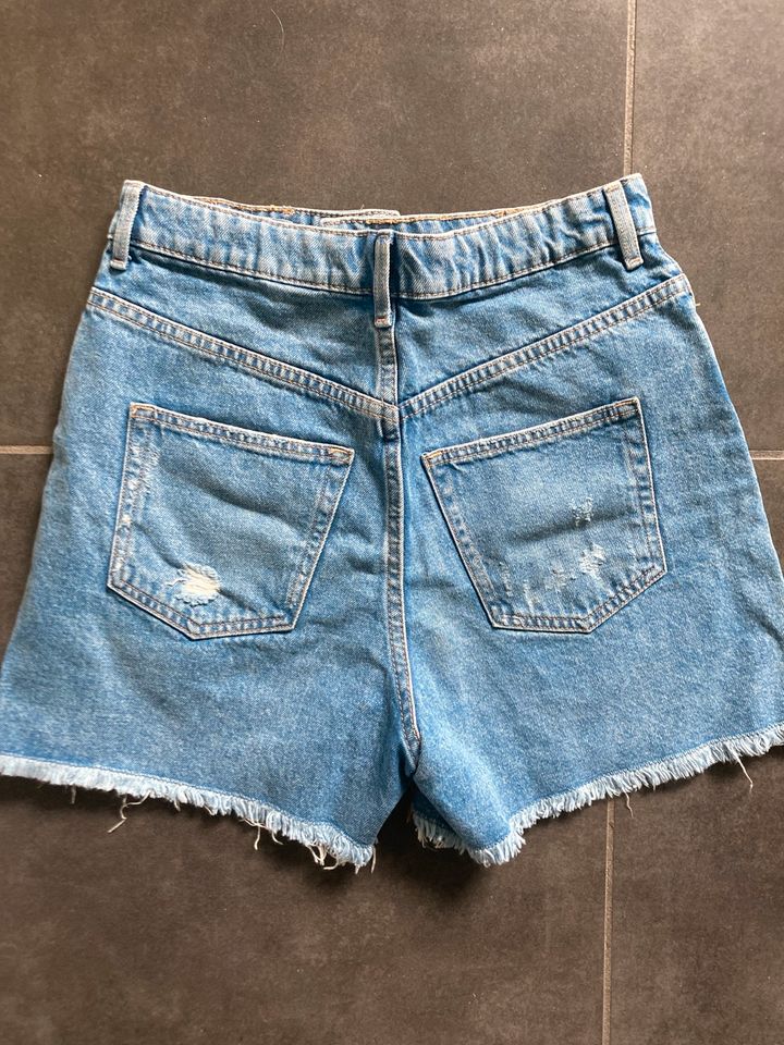 shorts Jeans  high waist relaxed Gr. 170 Mödchen/Damen in Windhagen