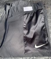 Nike Run Damen Jogginghose 3/4 Größe S schwarz Sachsen - Aue Vorschau