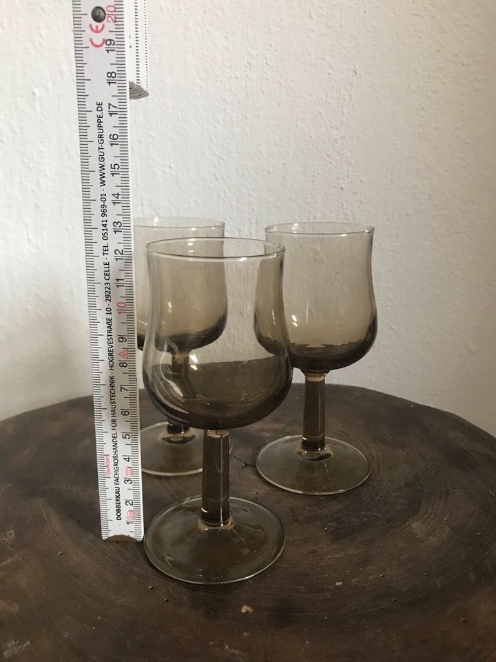 Vintage Gläser Weingläser 3 Stk. aus Rauchglas Luminarc/BP in Centrum