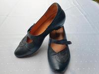 Think Pumps * Gr. 38 * anthrazit schwarz * Klettverschluss Niedersachsen - Celle Vorschau