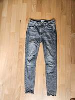 Röhrenjeans ONLY hellgrau Köln - Rondorf Vorschau