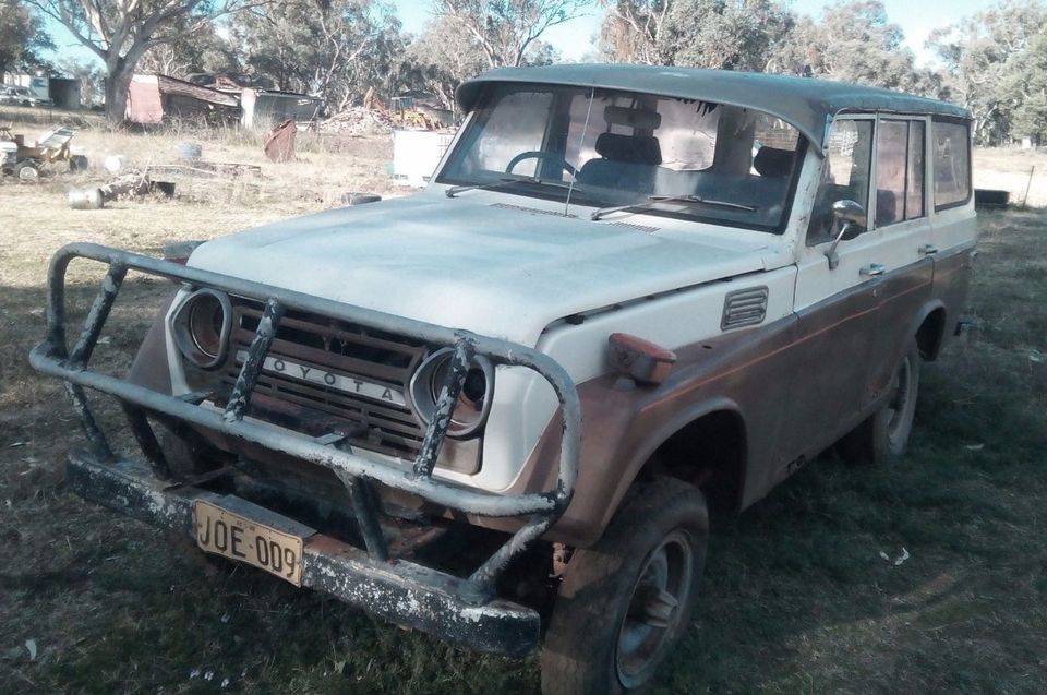 Viele Toyota Landcruiser FJ55 teilen und autos in Gangelt