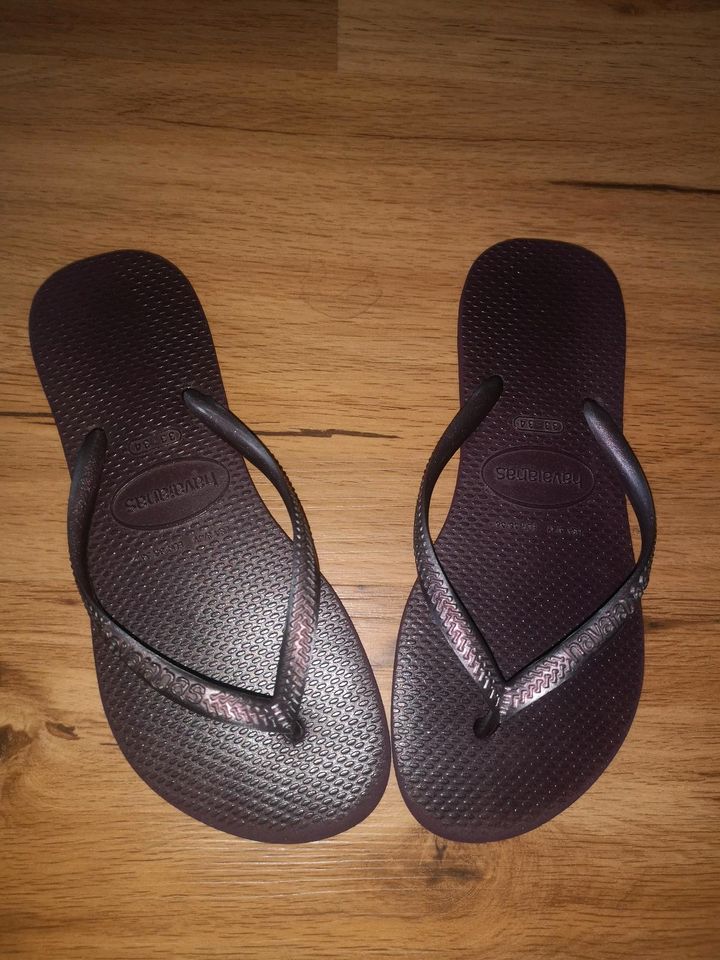 Havaianas Flip Flops Gr 35 36 lila Latschen Sandalen in Waghäusel