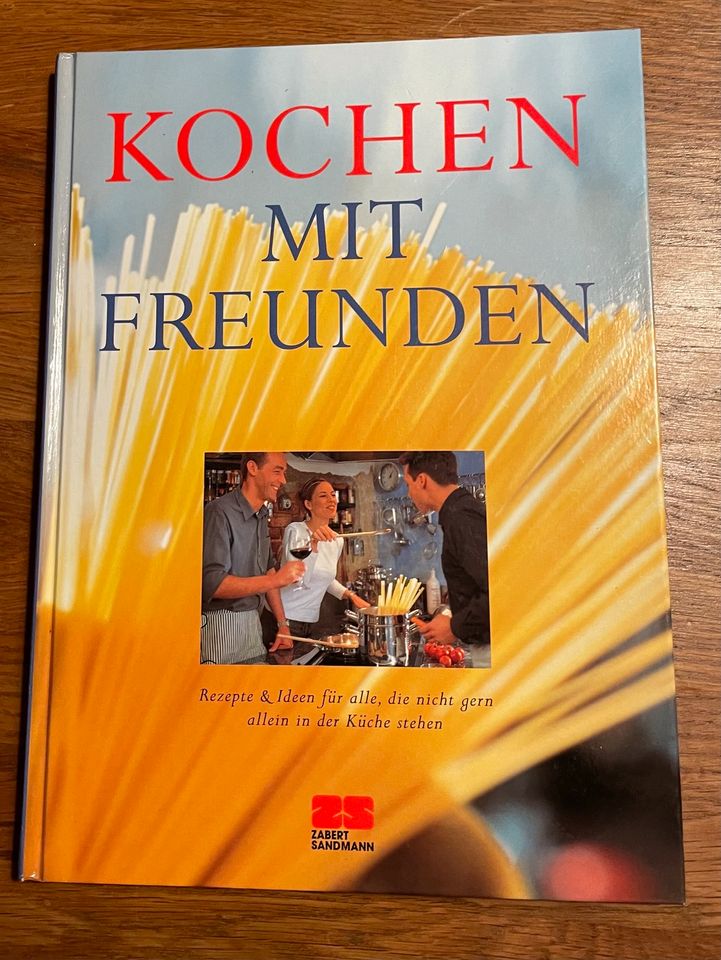 Kochen mit Freunden Kochbuch. in Osterholz-Scharmbeck
