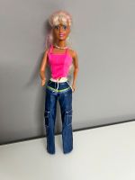 Puppe Barbie aus 1990 Jahren München - Hadern Vorschau