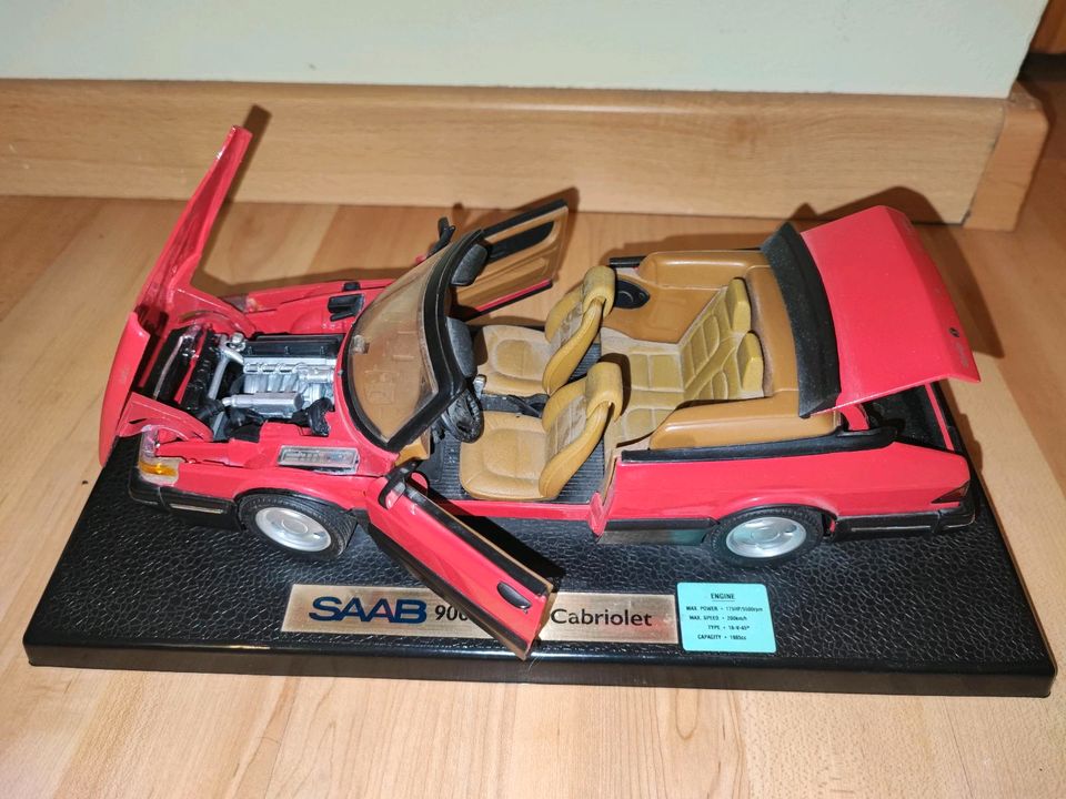 Modellauto - Saab 900 Turbo Cabriolet - 1:18 in München