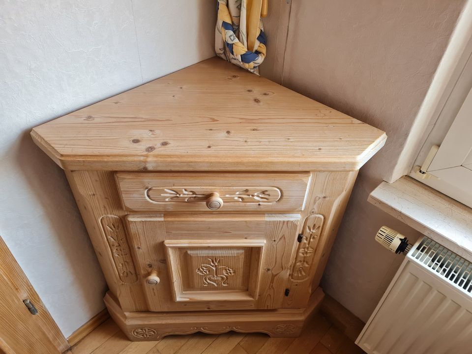 Eckschrank 2-teilig Voglauer Anno1900 in Himmelkron