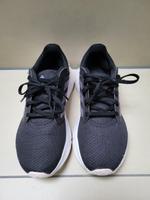 Sportschuhe Laufschuhe Hallenschuhe Damen Adidas Größe 40 Bayern - Essenbach Vorschau