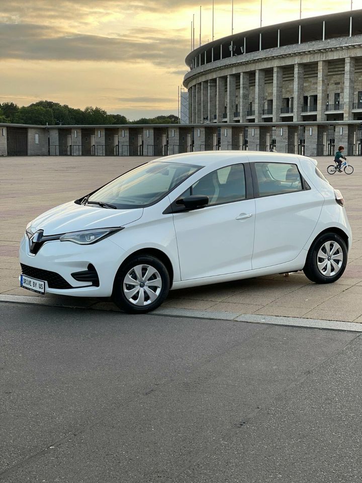 Renault ZOE  Automatik 2021 Autovermietung Mietwagen Automieten Rent a car in Berlin