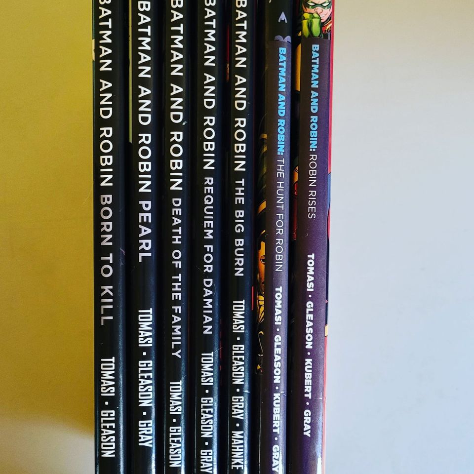 Batman Robin Comic New52 Tomasi Gleason komplett HC 1-7 Hardcover in Regensburg