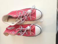 Converse Grösse 12 in rot Bayern - Höchberg Vorschau