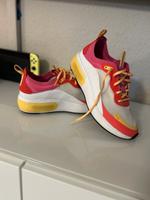 Nike Air Max Dia SE Weiß Laser Fuchsia Topas Gold (W) Berlin - Hellersdorf Vorschau