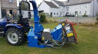 Traktor-Kleintraktor Holzhäcksler mit Einzugswalzen ! Rheinland-Pfalz - Arzfeld Vorschau
