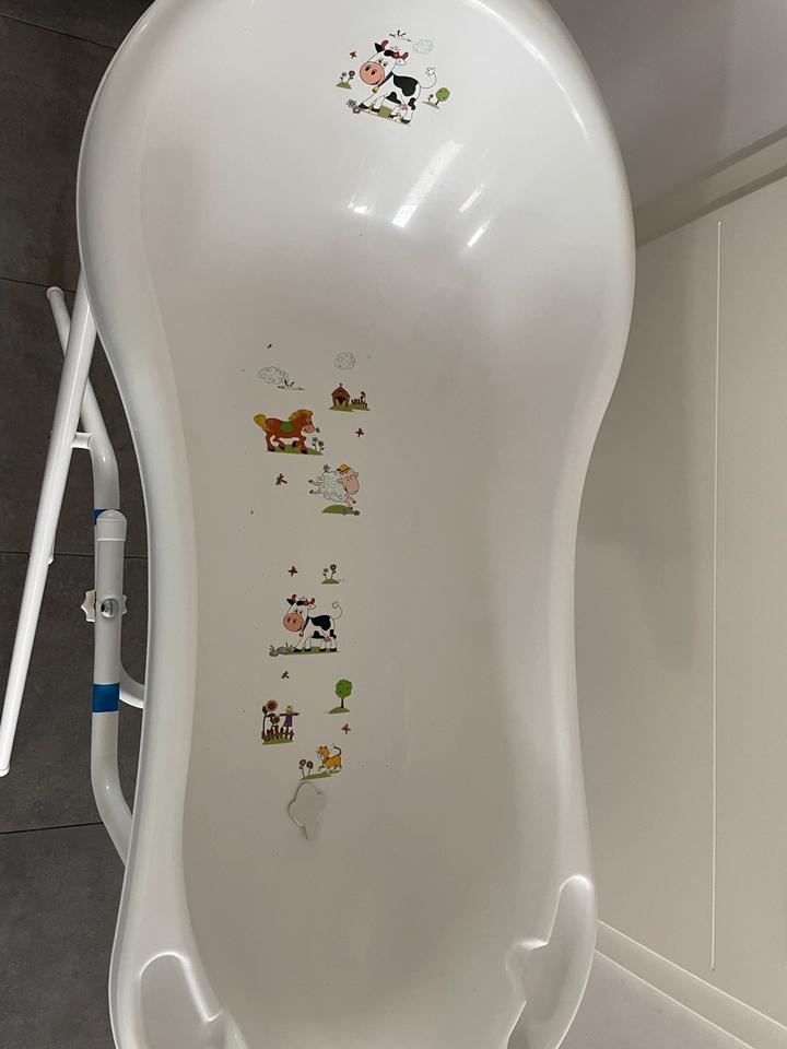 Baby Badewanne XXL 100 cm mit Ablauf und Badewannenständer in Süpplingen
