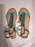 Bata Sandalen NEU Echt Leder mit Perlenstickerei Türkis Gr. 39 Frankfurt am Main - Bornheim Vorschau