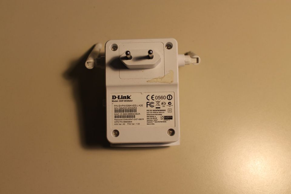 D-Link Powerlanadapter mit W-Lan DHP-W306AV (mit Macken) in Meinheim