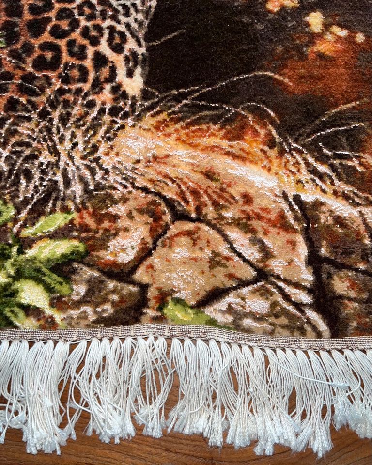 Täbriz Wandteppiche Perserteppiche Leopard Teppich Bild Seide in Köln