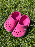 Crocs Größe C 4/5 in Pink Berlin - Lichtenberg Vorschau