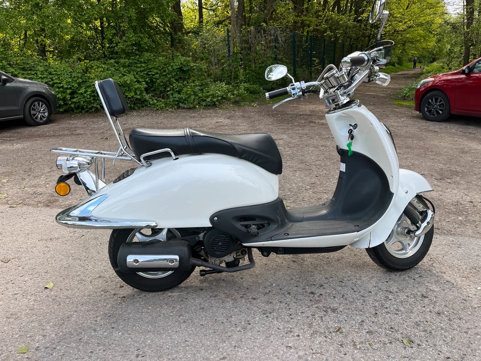 YIYING YY50QT-21 Motorroler & Scooter in Marl