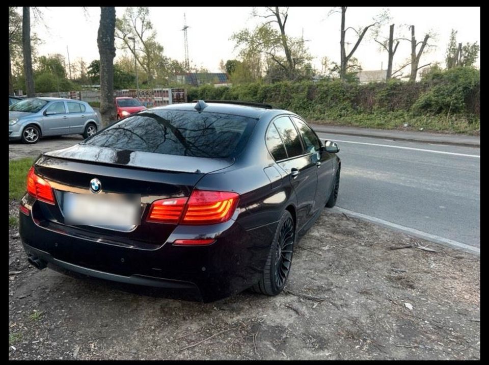 BMW F10 520d xdrive Facelift in Niederkassel