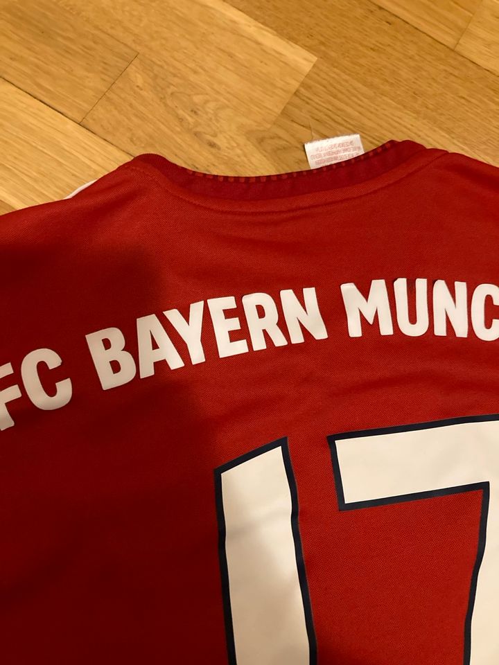 Adidas FC Bayern München Trikot 17 Boateng rot 164 in Ahaus