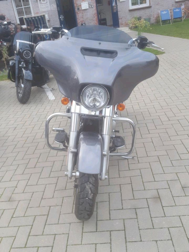 Harley Davidson Street Glide in Berlin