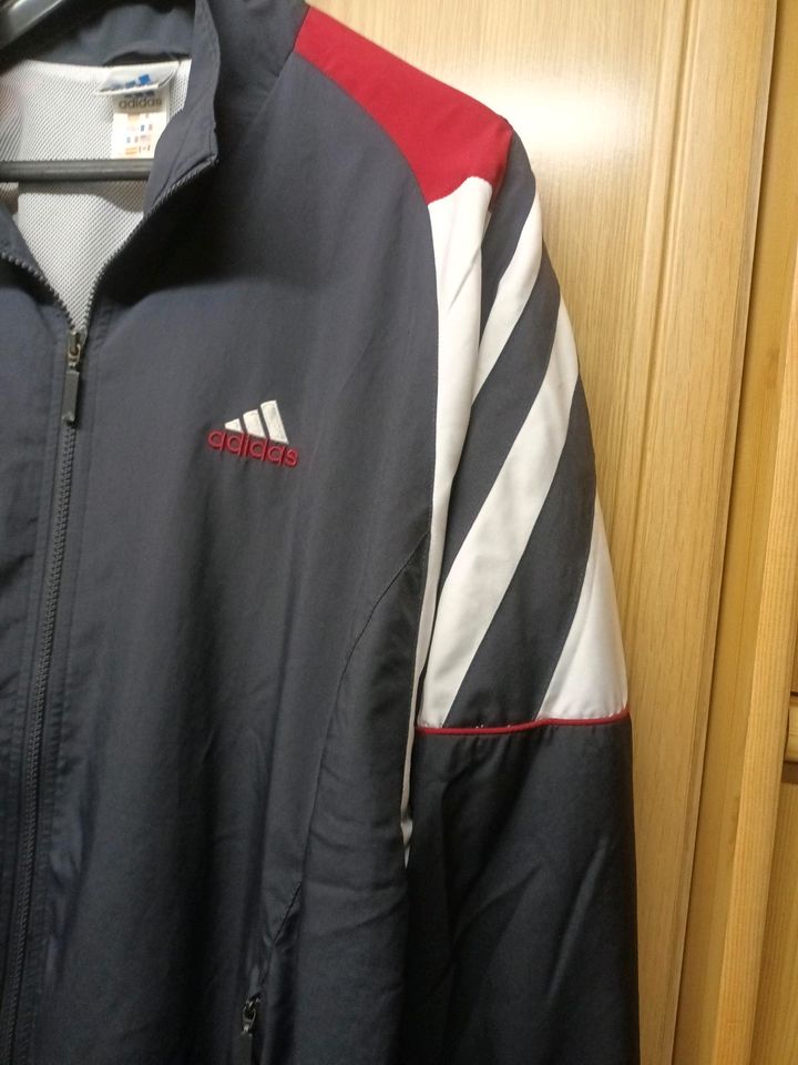 Herren adidas Trainingsjacke Gr. L in Sinn