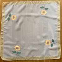 Quadratische Mitteldecke( 78x78cm) mit Sonnenblumen, Tischdecke Aachen - Laurensberg Vorschau