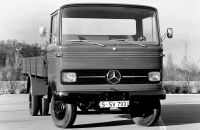 Mercedes LP 608/709/808/809/811/813/913 Teile Oldtimer Daimler Hessen - Gladenbach Vorschau