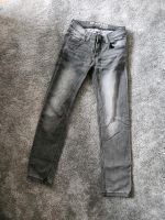 Jungen Jeanshose Gr. 146 Rheinland-Pfalz - Leubsdorf Rhein Vorschau