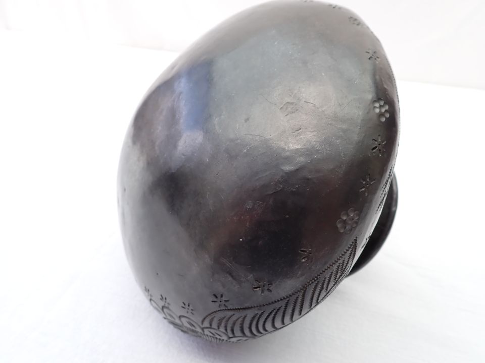 bauchige Keramik Vase Handarbeit Barro-Negro-Keramik? Ø 20 cm in Geldern