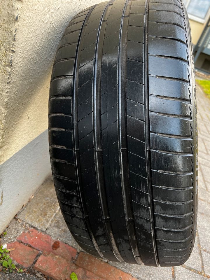 Sommerreifen  Bridgestone 245/45 R19 102Y in Nordenham