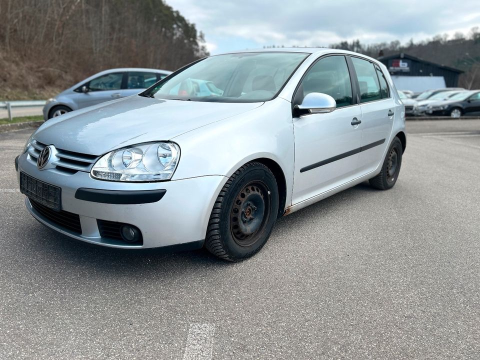 VW Golf 5 1.6 i in Sulz