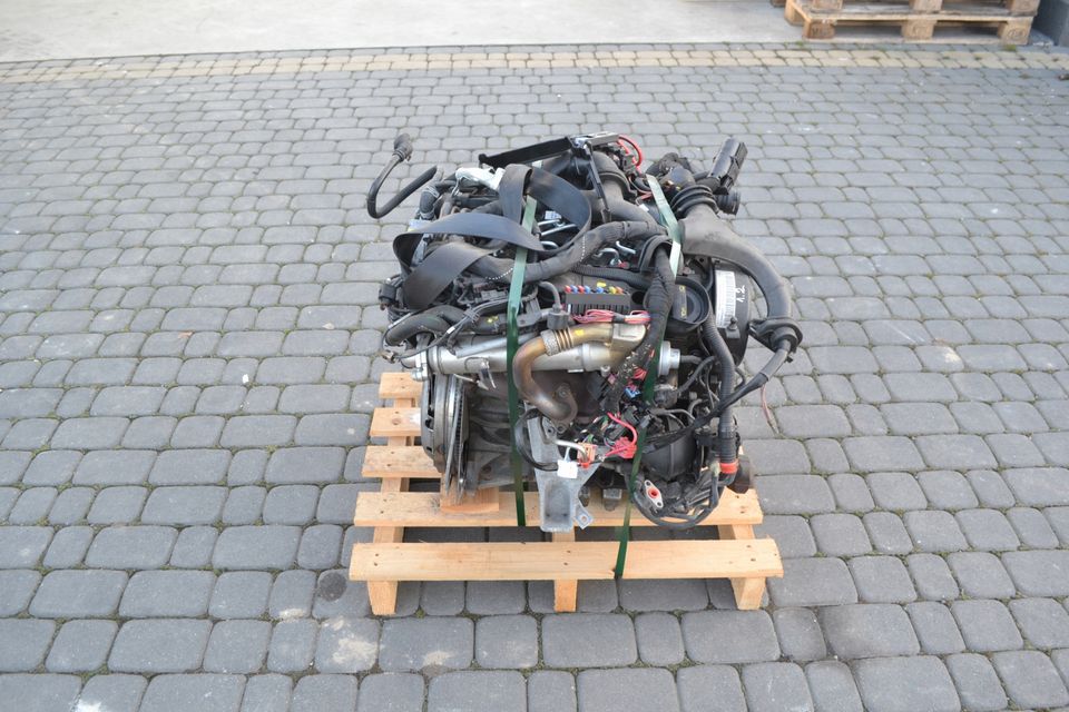 MOTOR CAG 2.0 TDI AUDI VW SEAT SKODA KOMPLETT in Frankfurt am Main