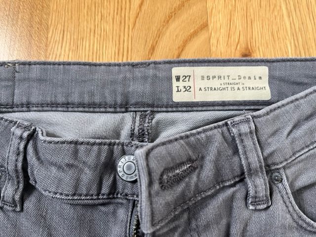 Esprit Jeanshose grau W27 L32 in Bautzen