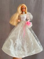 Barbie 90‘er mit Hochzeitskleid Berlin - Wilmersdorf Vorschau