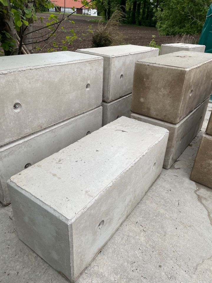 Betonlegosteine,Betonblocksteine,Betonblock,BetonLego 150x60x60cm in Verl